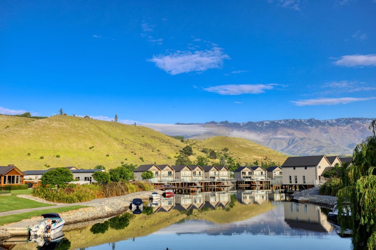 Marsden Lake Resort Central Otago Cromwell Kültér fotó The village of Waimakariri
