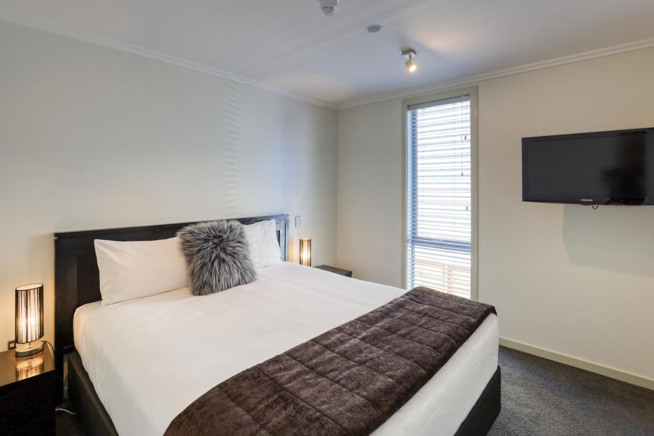 Marsden Lake Resort Central Otago Cromwell Kültér fotó A bedroom at the hotel